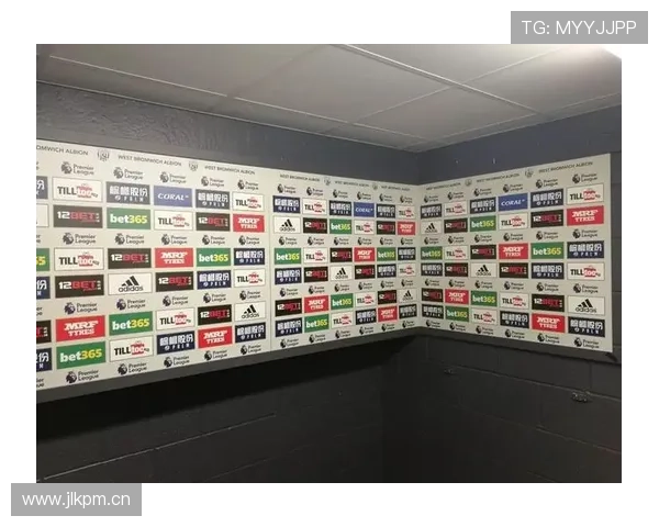 西布朗更衣室氛围