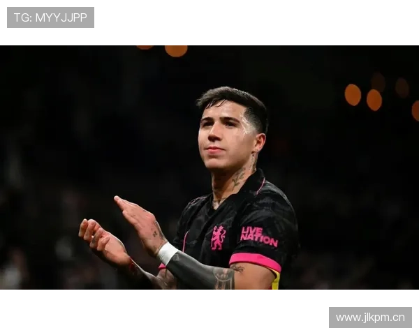 维蒂尼亚 vs 恩佐·费尔南德斯：中场组织模式与节奏控制的差异在哪？