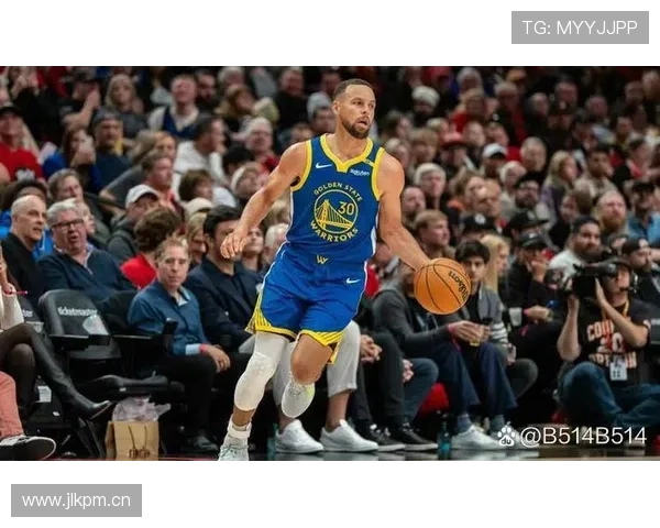 克莱·汤普森三分出手占比提升拉开防守空间助勇士反击